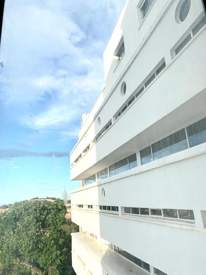 Elegant Studio Et Parking Dans Batiment Historique Saint Tropez Exteriér fotografie